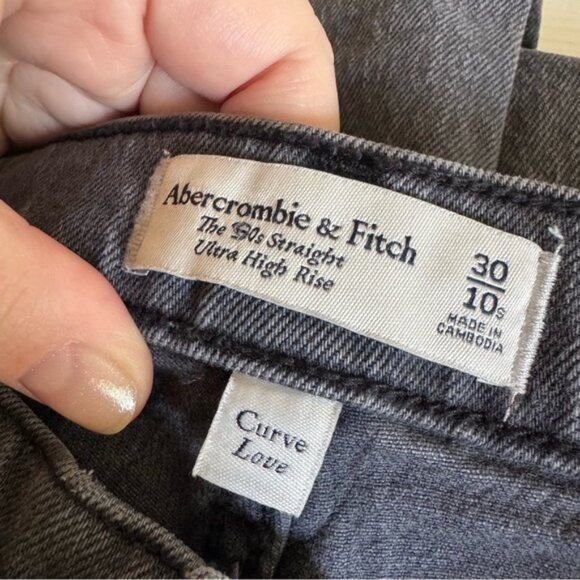 Abercrombie | Curve Love Ultra High Rise 90s Straight Jeans - Picture 5 of 7